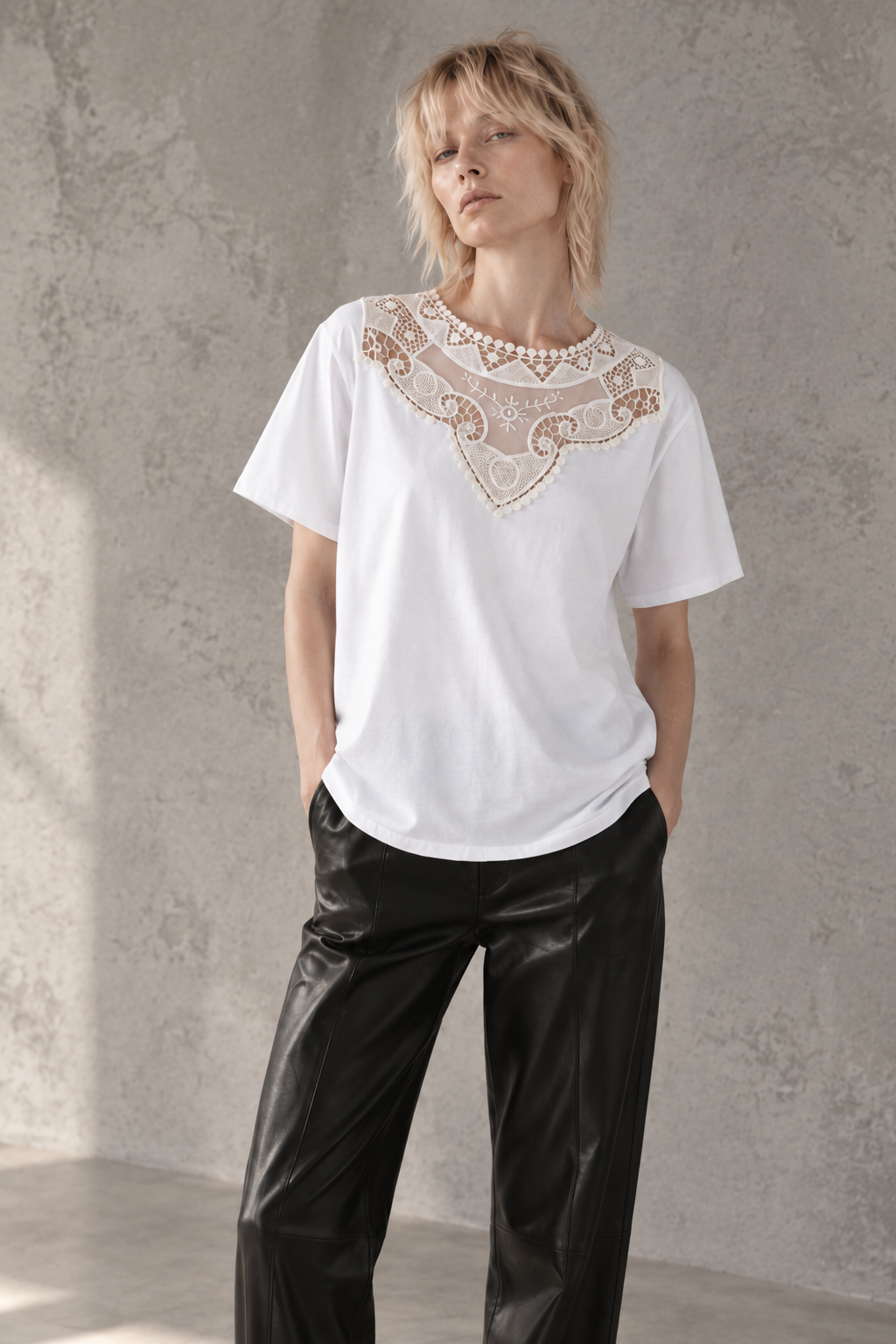 LACE T-SHIRT