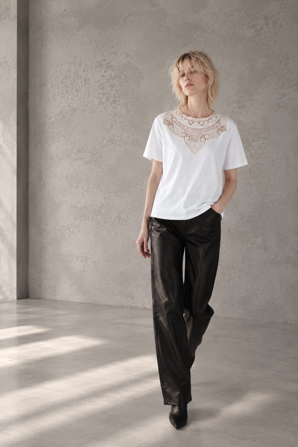 LACE T-SHIRT